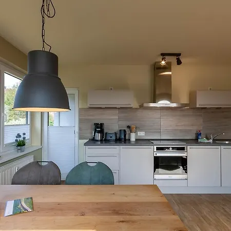 Lichtblick Mit Balkon Und Garage