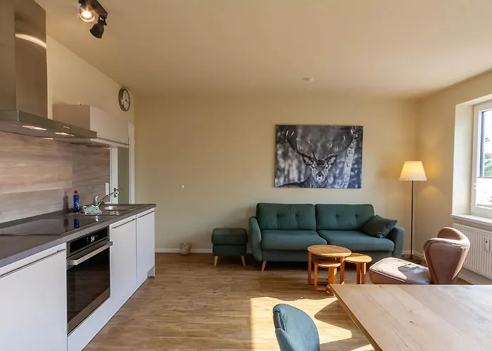 Lichtblick Mit Balkon Und Garage Апартаменты